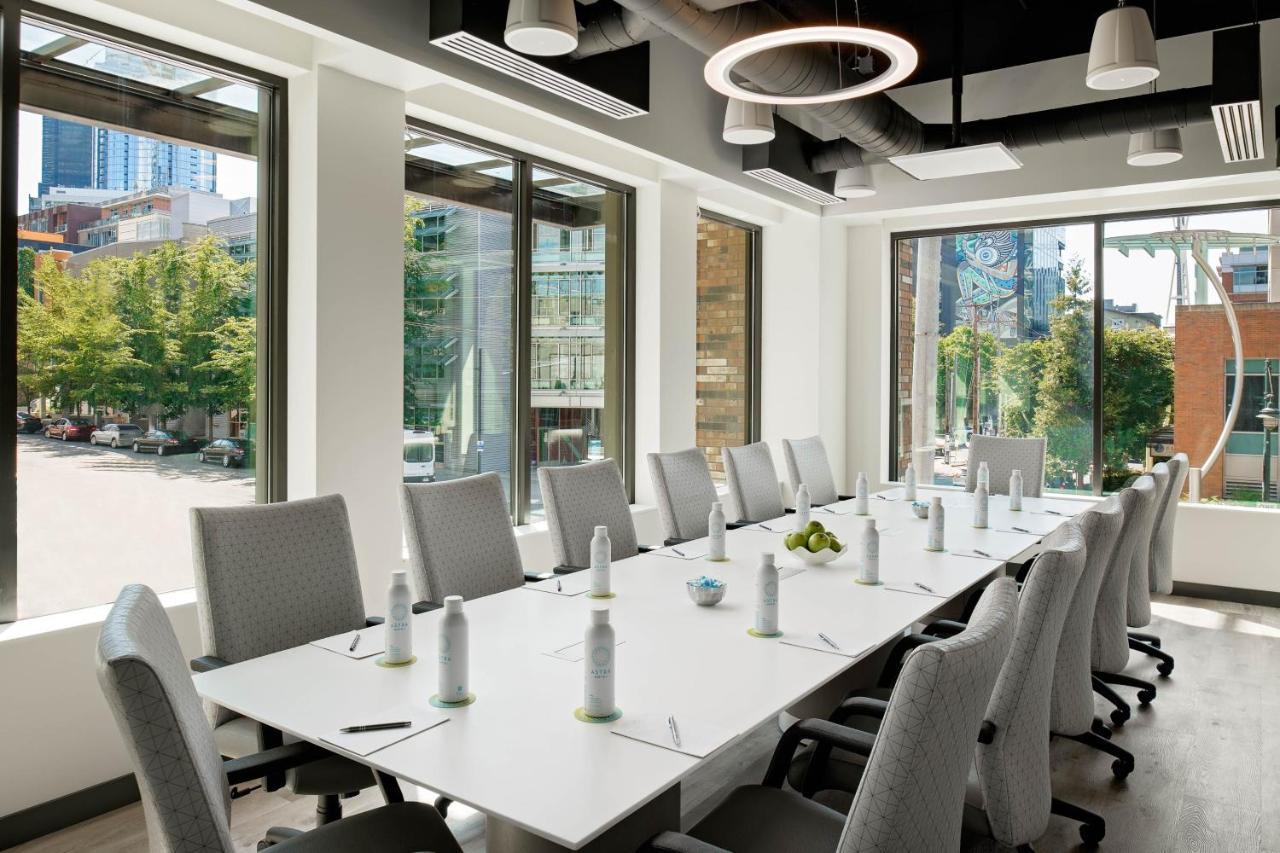 Astra Hotel, Seattle, A Tribute Portfolio Hotel By Marriott エクステリア 写真