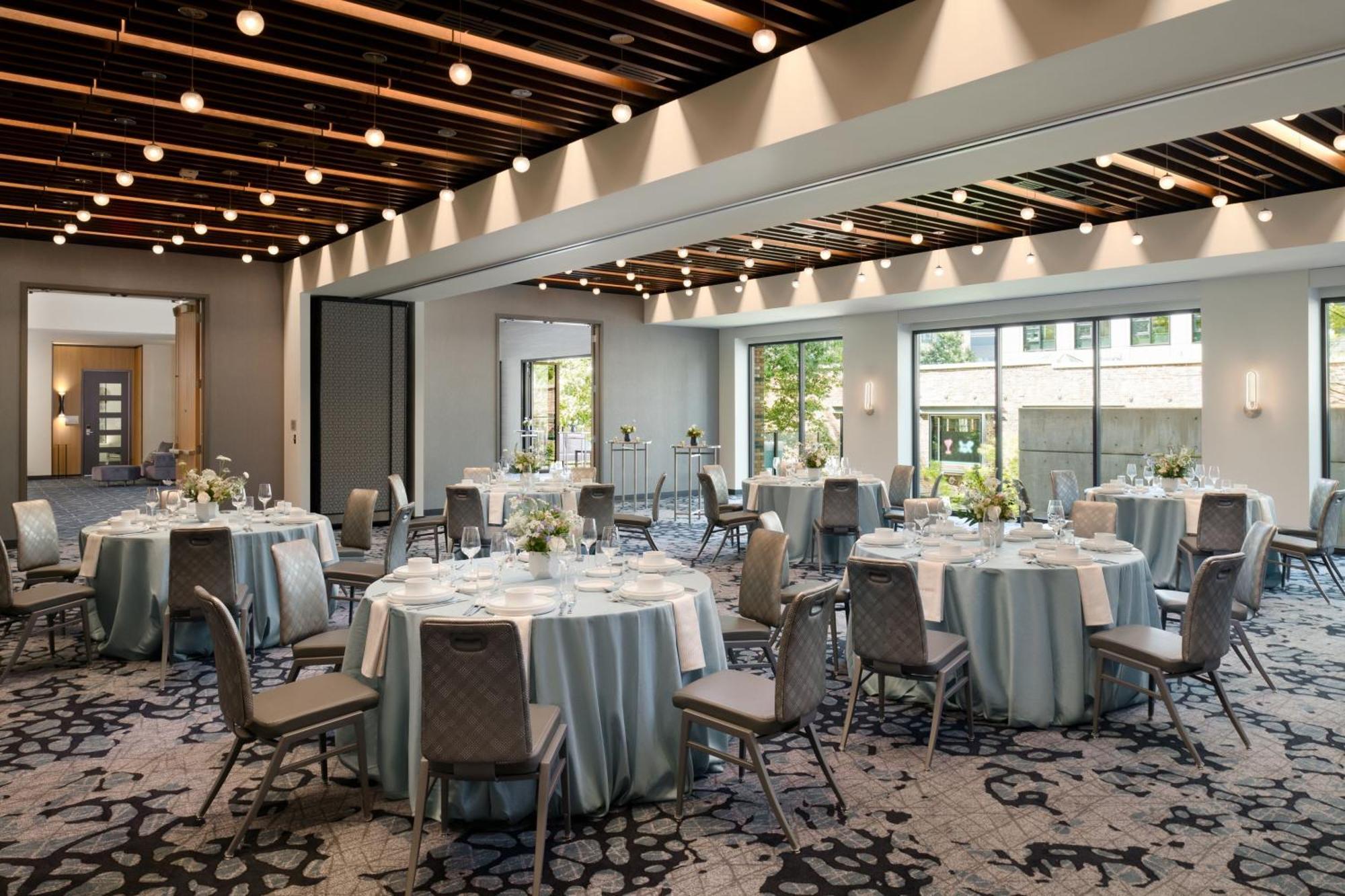 Astra Hotel, Seattle, A Tribute Portfolio Hotel By Marriott エクステリア 写真