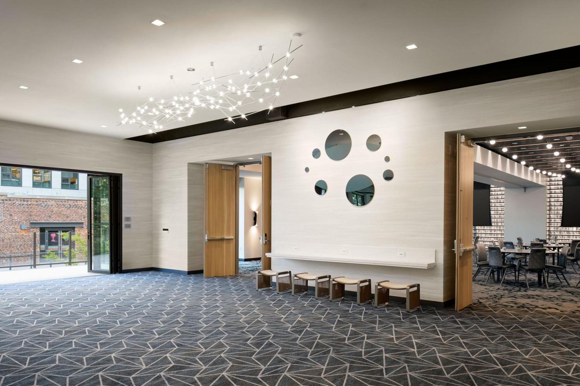 Astra Hotel, Seattle, A Tribute Portfolio Hotel By Marriott エクステリア 写真